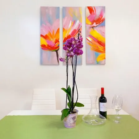 Vakantiehuis Maison Rossella In The Heart Of Sorrento